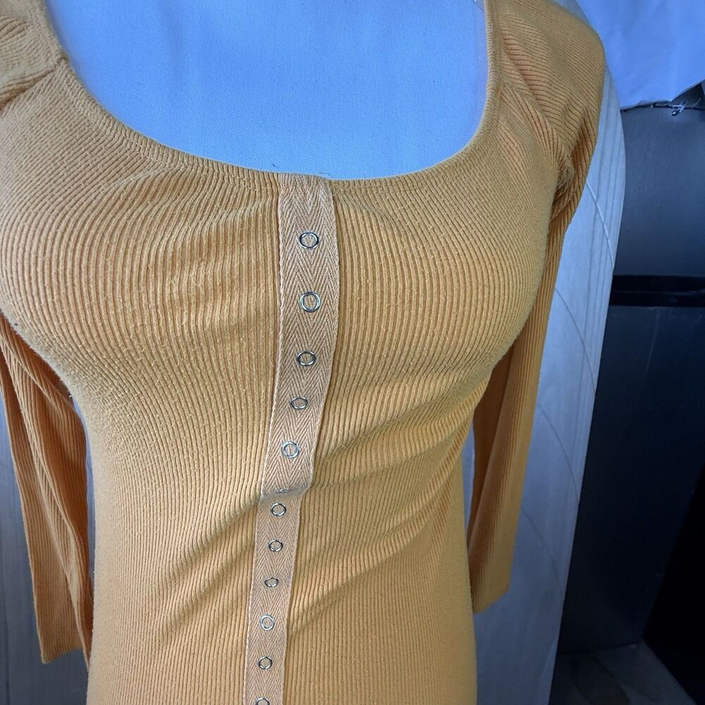 Heart & Hips Women's L Mustard Ribbed Bodycon Midi Dress‎ Snap Front Long Sleeve